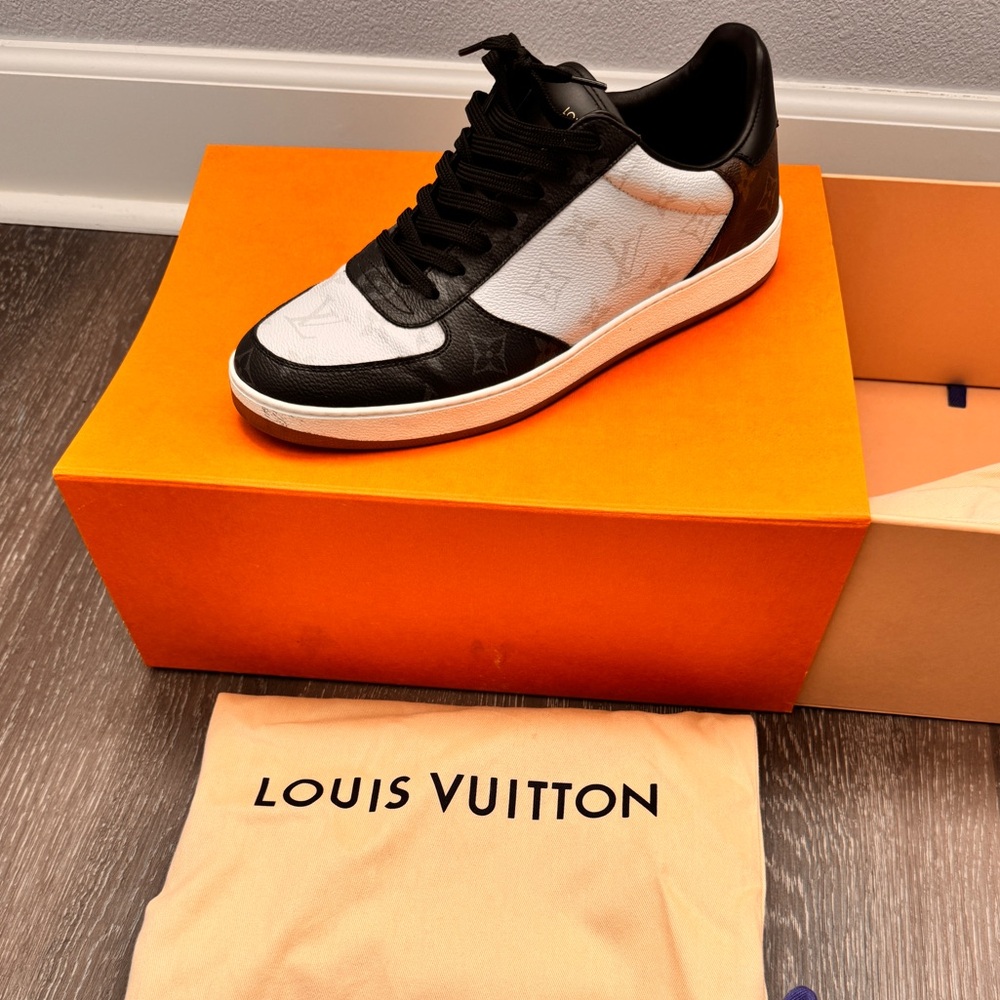 Louis Vuitton Rivoli